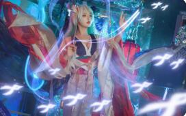 在移动互联网的浪潮中，一款名为《王者荣耀》的手游如火山喷发般席卷全国，不仅成为年轻人社交的“硬通货”，更创造了日活跃用户破亿的惊人纪录。它究竟有何魔力，能在竞争激烈的手游市场中脱颖而出，甚至成为一种文